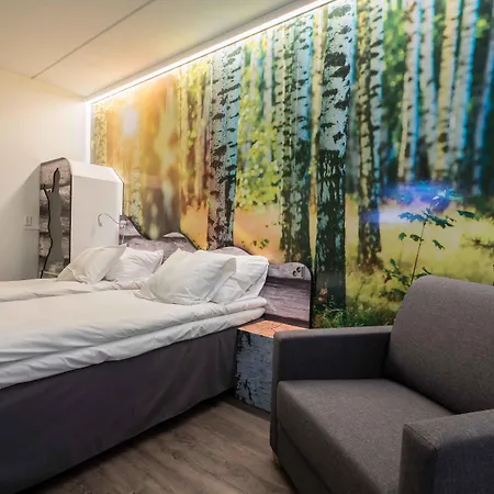 Uninen ロヴィーサ